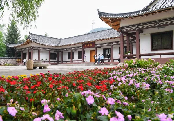 1718348989821046210.jpg 图片